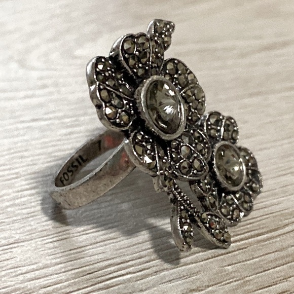 Fossil Silver Black Flower Ring Hematite Stones Marcasite Shimmery Whimsical - Picture 4 of 15